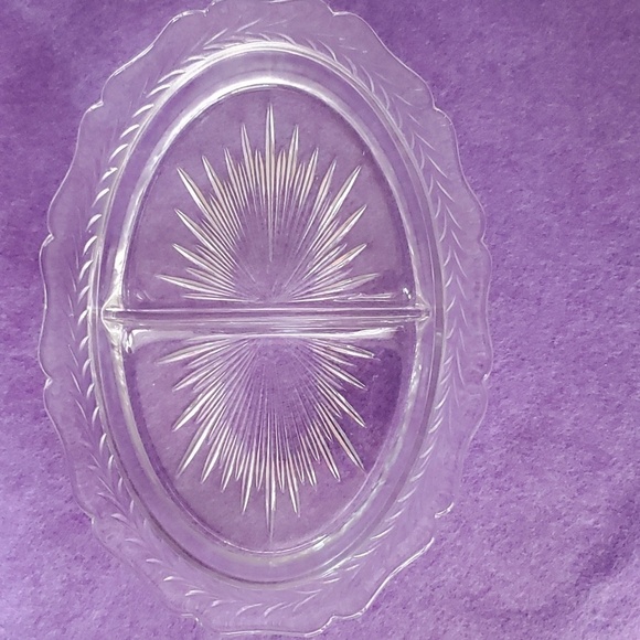 Vintage Clear Glass Divided Plate, Sunburst Herringbone Pattern Depression Glass - Picture 4 of 5
